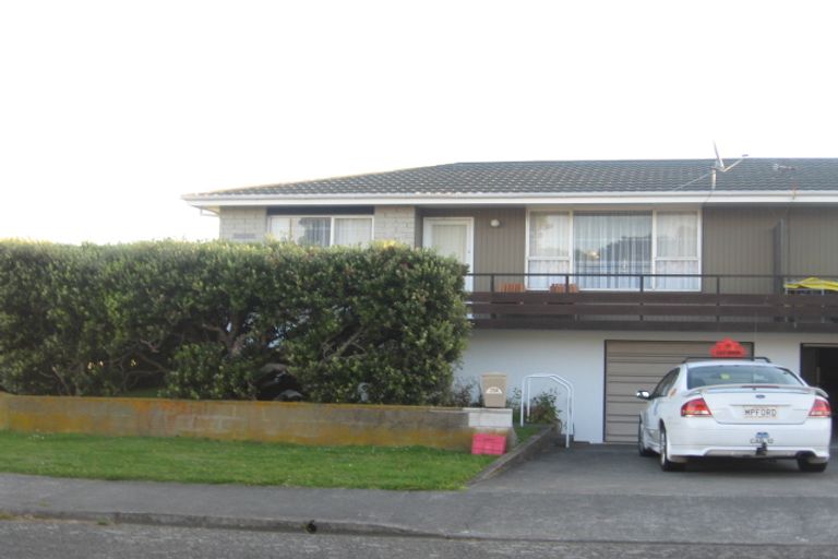 Photo of property in 20 Mana Avenue, Titahi Bay, Porirua, 5022