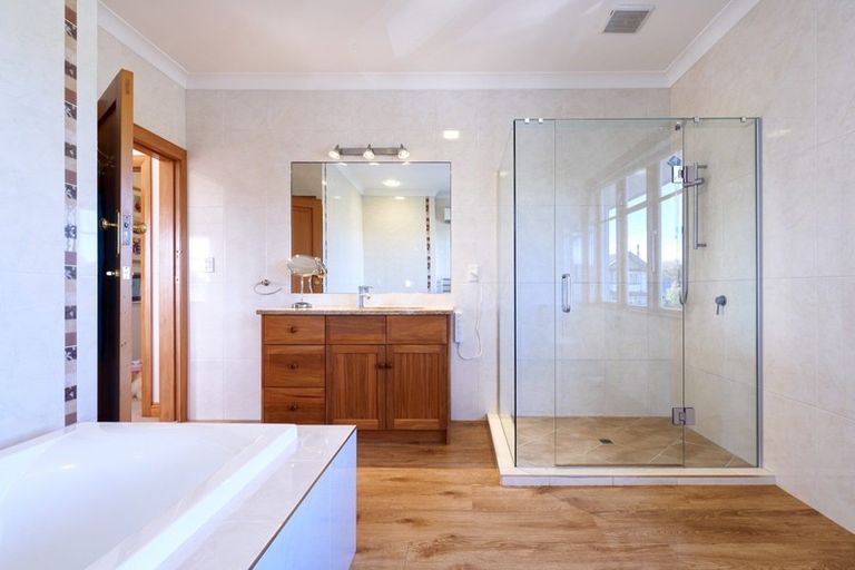 Photo of property in 26a Cameron Road, Bluff Hill, Napier, 4110