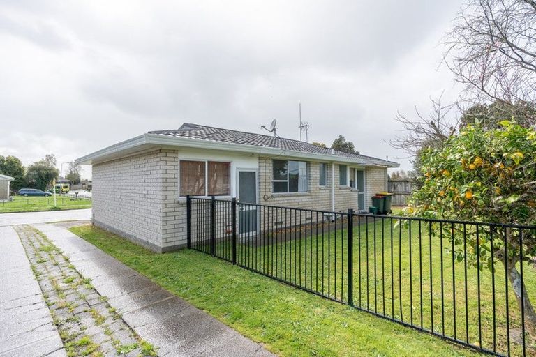 Photo of property in 26 Odlin Crescent, Nawton, Hamilton, 3200
