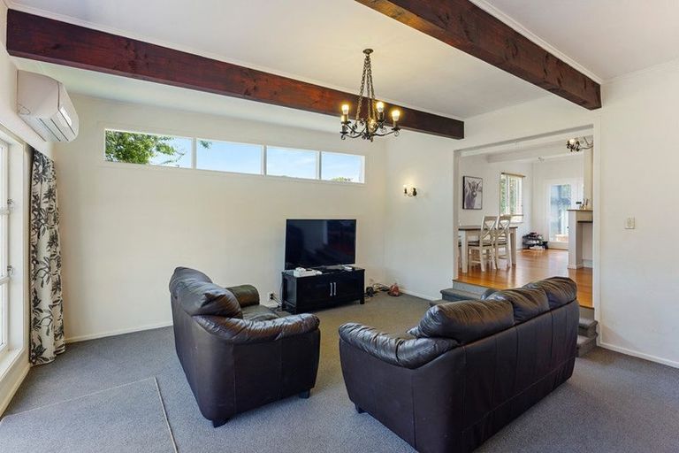 Photo of property in 10 Matai Street, Waikanae, 5036