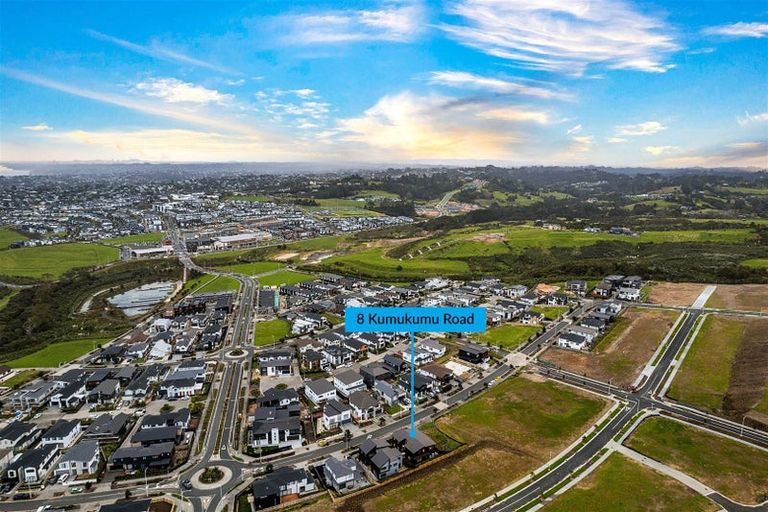 Photo of property in 8 Kumukumu Road, Long Bay, Auckland, 0630