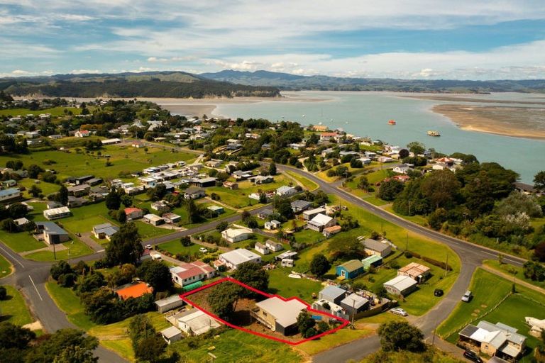 Photo of property in 64 Matire Street, Kawhia, 3889