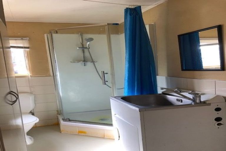 Photo of property in 25 Montilla Place, Manurewa, Auckland, 2102