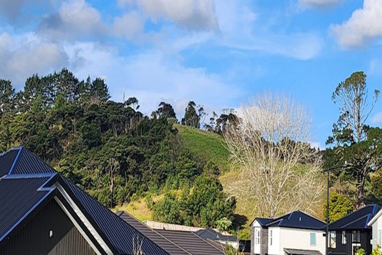 Photo of property in 4 Pukemarino Road, Waimauku, 0812