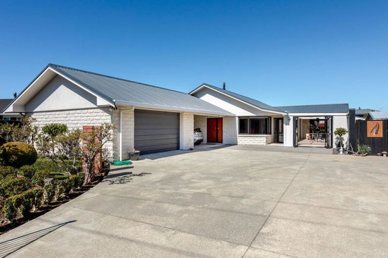 Photo of property in 9 Smith Street, Dannevirke, 4930
