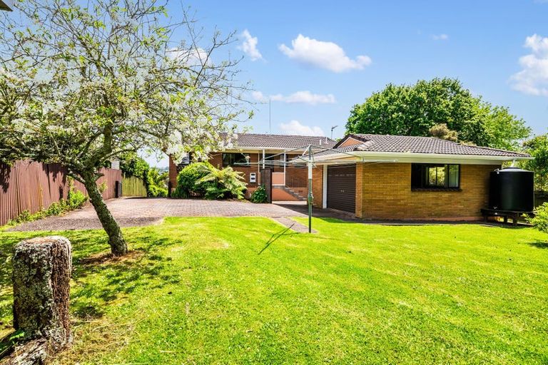 Photo of property in 53 The Terrace, Herald Island, Auckland, 0618