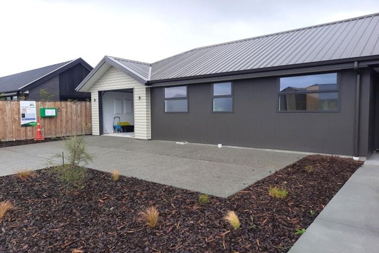 Photo of property in 6 Hebe Lane, Northwood, Christchurch, 8051