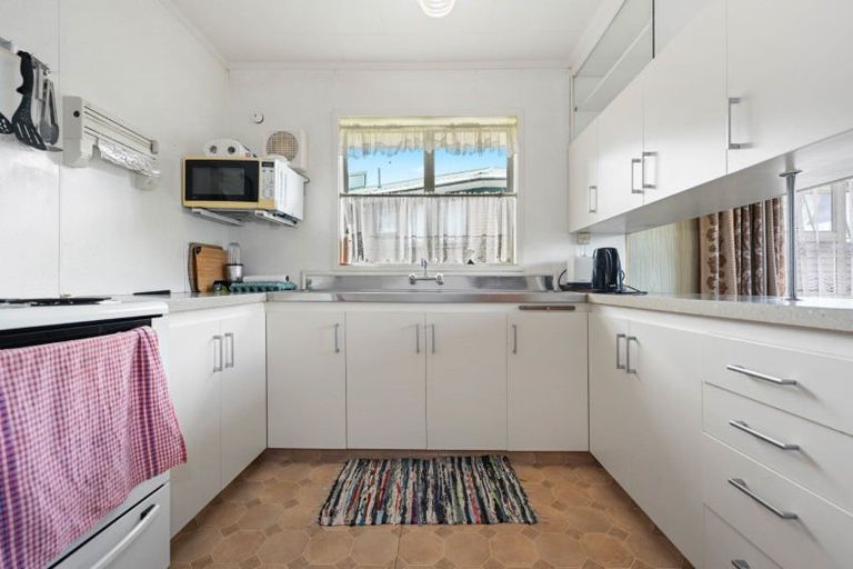 Photo of property in 15 Ranui Street, Dinsdale, Hamilton, 3204