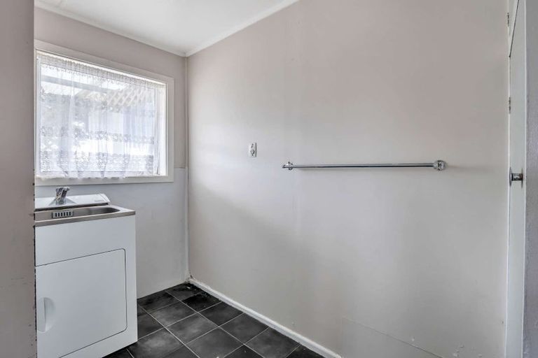 Photo of property in 3 Wharf Street, Castlecliff, Whanganui, 4501