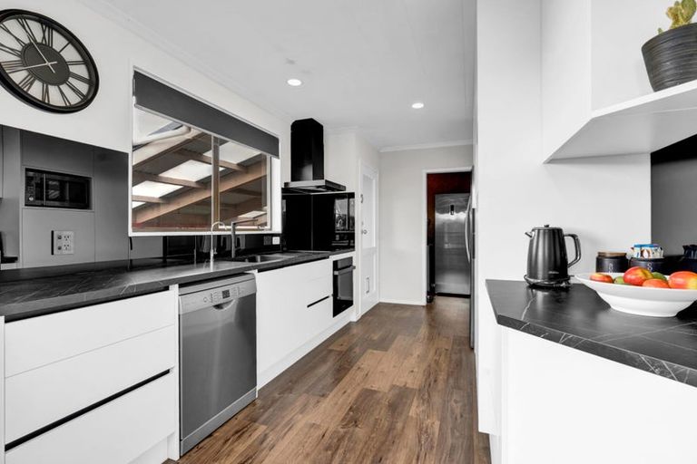 Photo of property in 9 Culzean Grove, Bell Block, New Plymouth, 4312