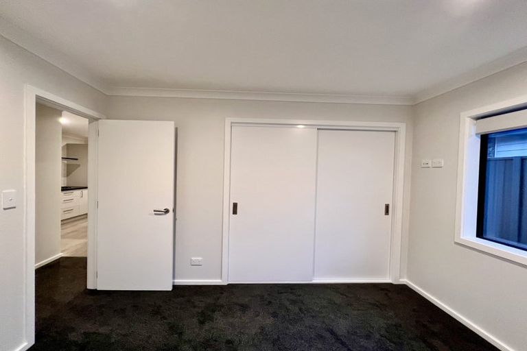 Photo of property in 15b Fraser Crescent, Elderslea, Upper Hutt, 5018