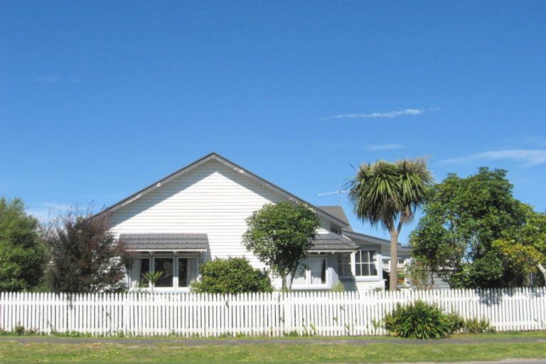 Photo of property in 57 Hirini Street, Kaiti, Gisborne, 4010