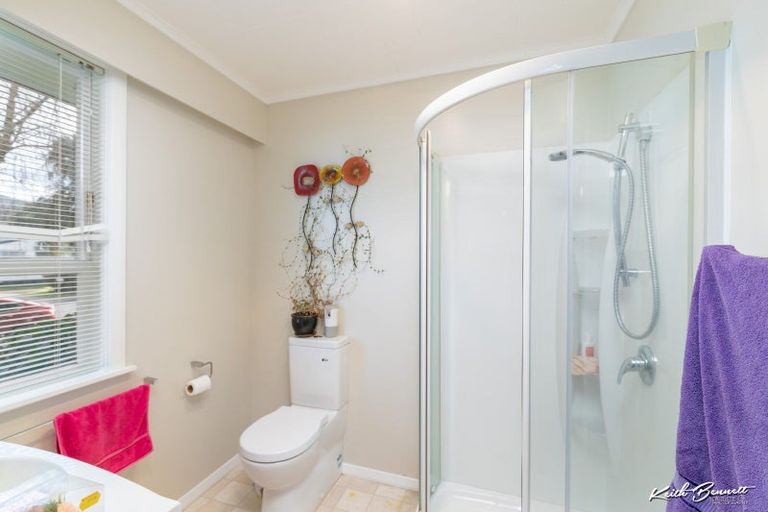 Photo of property in 64 Holdsworth Avenue, Trentham, Upper Hutt, 5018