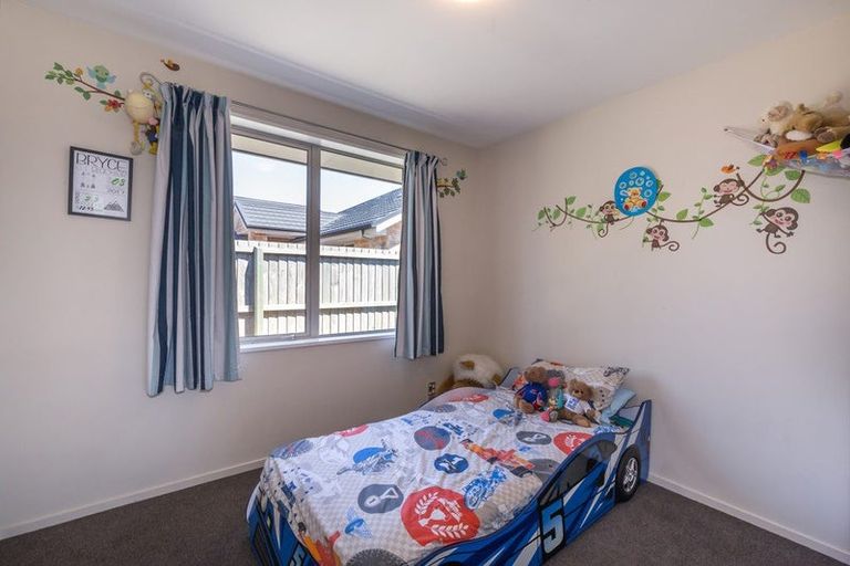 Photo of property in 21 Marlowe Place, Rolleston, 7614