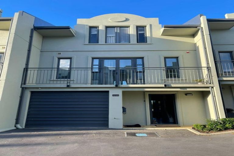 Photo of property in 10/268 Shirley Road, Papatoetoe, Auckland, 2025