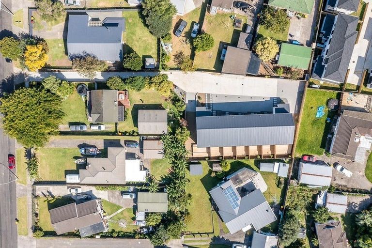 Photo of property in 6/8 Blanes Road, Weymouth, Auckland, 2103