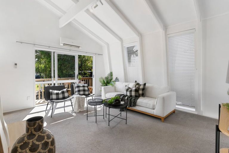 Photo of property in 8 Dakota Avenue, Beach Haven, Auckland, 0626