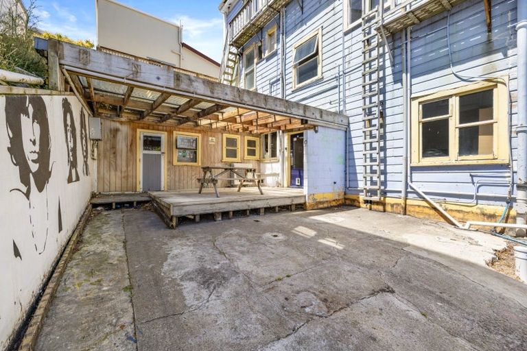 Photo of property in Rosemere Backpackers, 6 Macdonald Crescent, Te Aro, Wellington, 6011