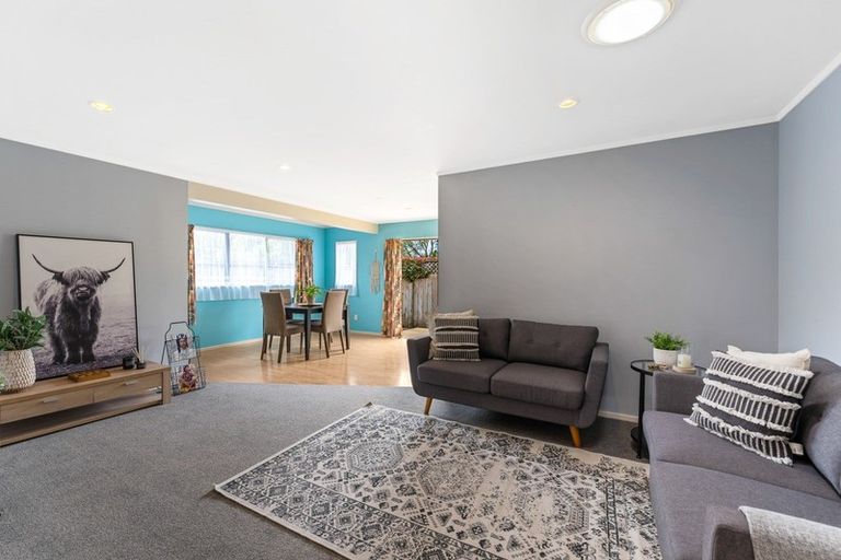 Photo of property in 10a Oxford Crescent, Ebdentown, Upper Hutt, 5018