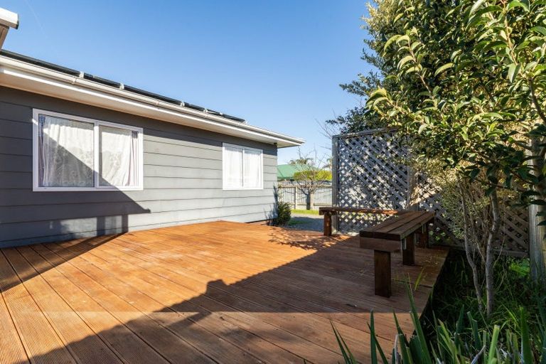 Photo of property in 2/434 Gloucester Street, Taradale, Napier, 4112