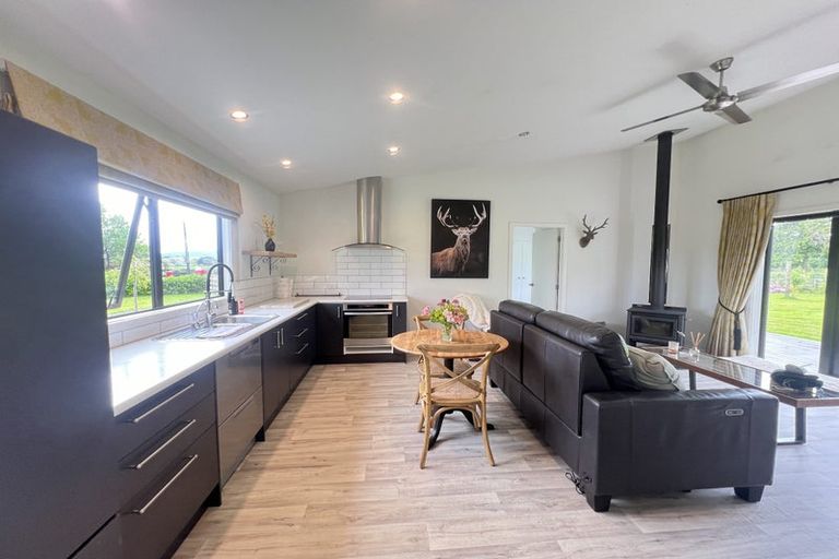 Photo of property in 67 Whitemans Valley Road, Whitemans Valley, Upper Hutt, 5371