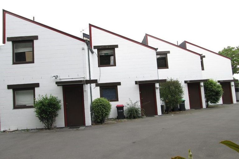 Photo of property in 2/33 Newbridge Place, Ilam, Christchurch, 8041