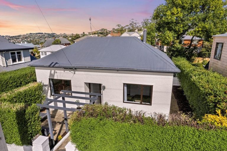 Photo of property in 22 Cochrane Street, Mornington, Dunedin, 9011