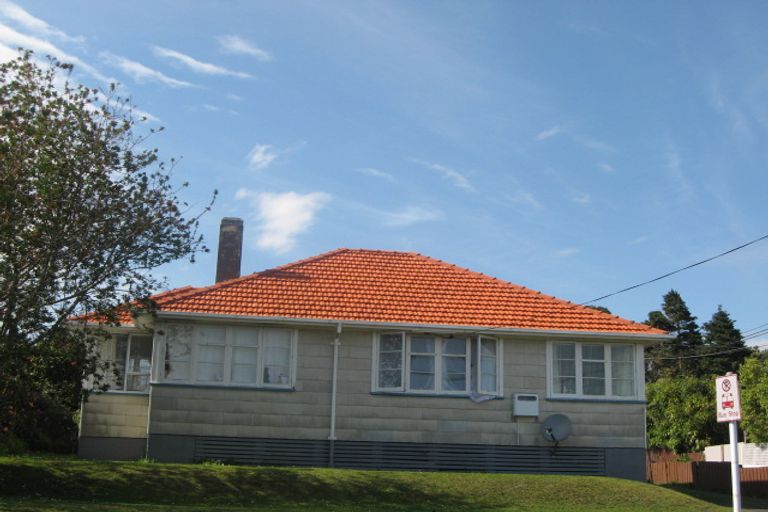 Photo of property in 103 Glenpark Avenue, Frankleigh Park, New Plymouth, 4310