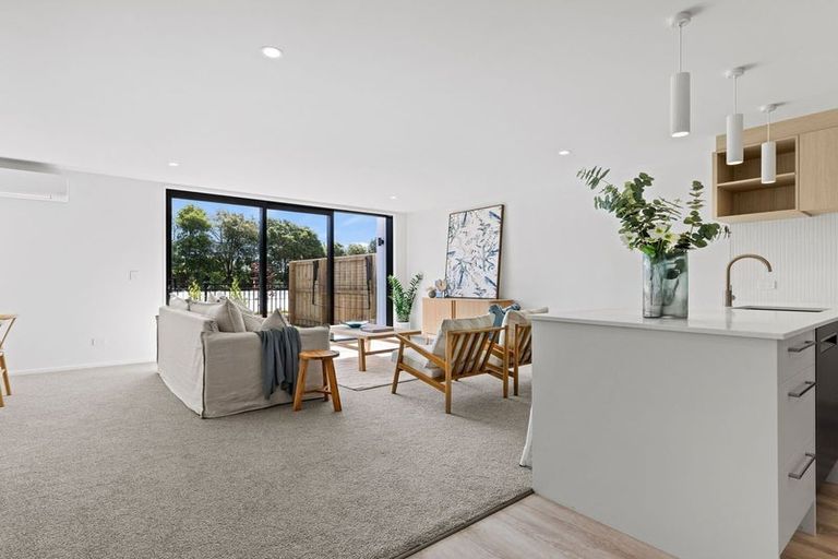 Photo of property in 27 Eccles Place, Halswell, 8025