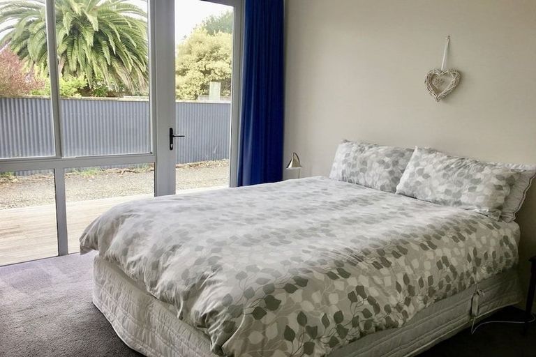 Photo of property in 6 Hohiria Street, Waikanae Beach, Waikanae, 5036