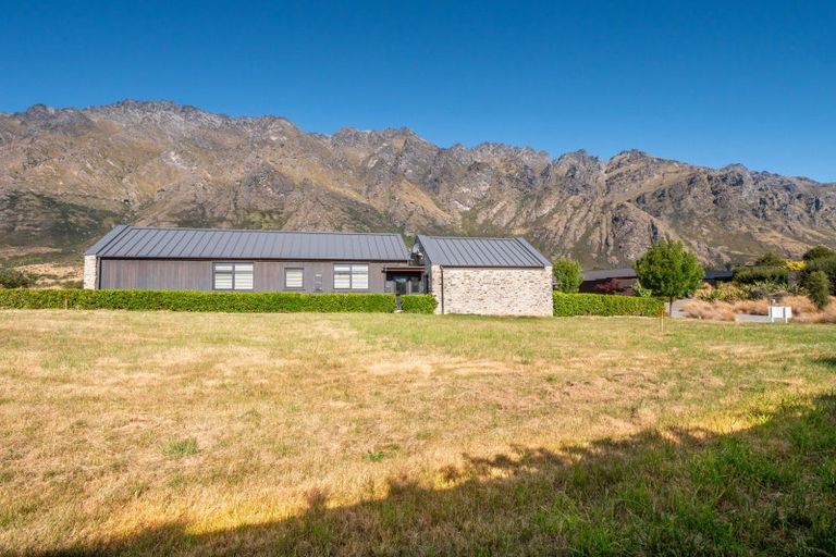 Photo of property in 13 Orford Drive, Jacks Point, Queenstown, 9371
