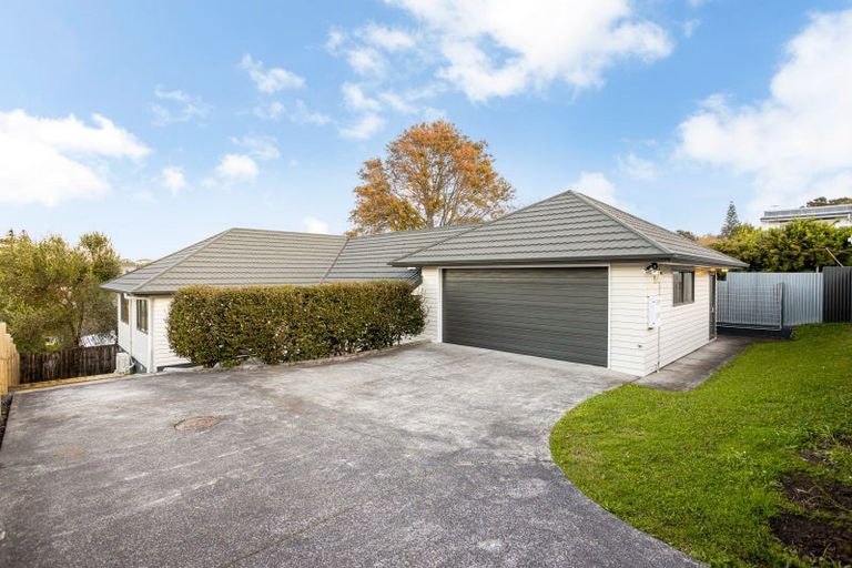 Photo of property in 1/35 Eastglen Road, Glen Eden, Auckland, 0602