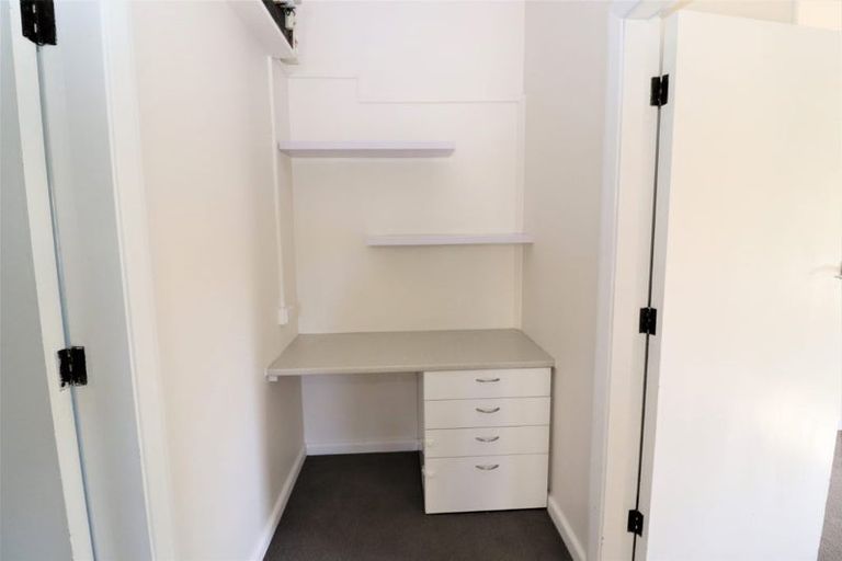 Photo of property in 112 Selwyn Street, Somerfield, Christchurch, 8024