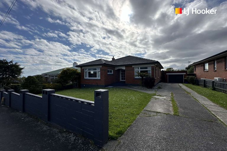 Photo of property in 27 Stirling Street, Andersons Bay, Dunedin, 9013