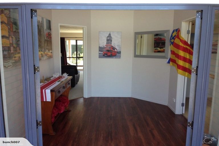 Photo of property in 10 Jasper Place, Northwood, Christchurch, 8051