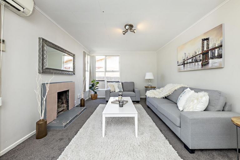 Photo of property in 13 Steven Street, Mangere East, Auckland, 2024