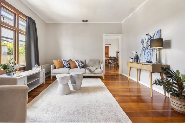 Photo of property in 33 Devonshire Road, Miramar, Wellington, 6022