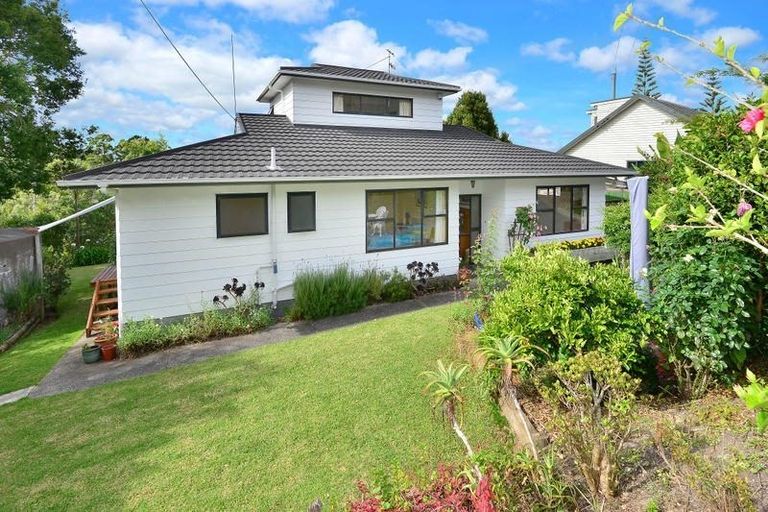 Photo of property in 197 Wade River Road, Wade Heads, Whangaparaoa, 0932