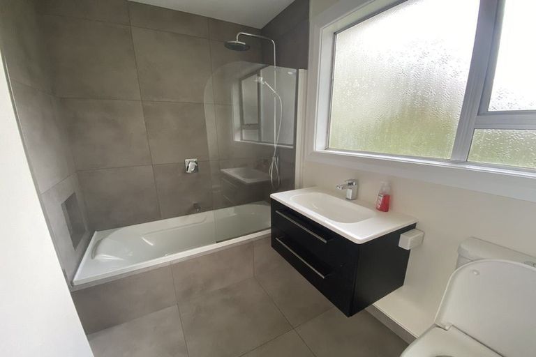 Photo of property in 136 Martin Road, Fairfield, Dunedin, 9018