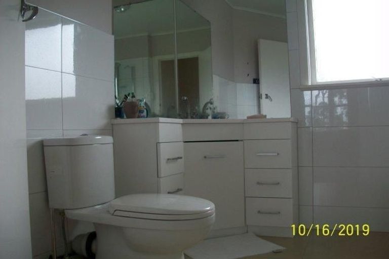 Photo of property in 228 Forrest Hill Road, Forrest Hill, Auckland, 0620