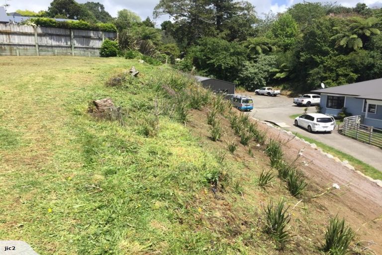 Photo of property in 33 Alberta Road, Glen Avon, New Plymouth, 4312