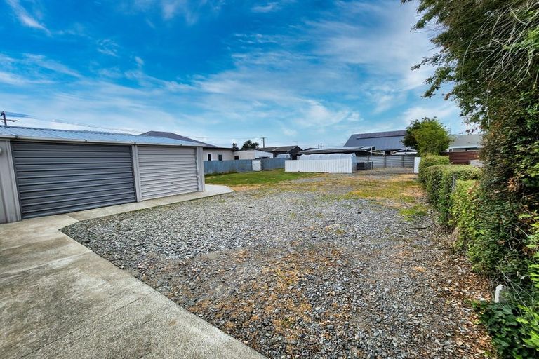 Photo of property in 15 Queen Street, Winton, 9720