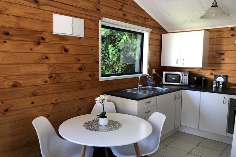 Photo of property in 42a Matipo Road, Mairangi Bay, Auckland, 0630