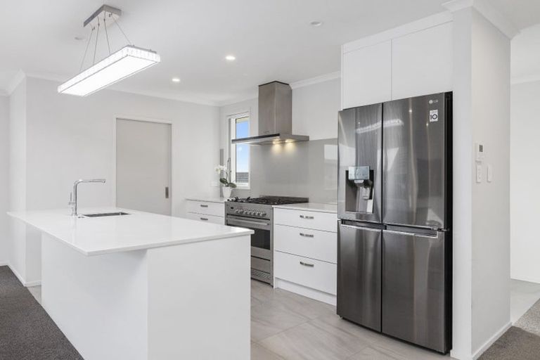 Photo of property in 15 Bellenden Crescent, Pokeno, 2402