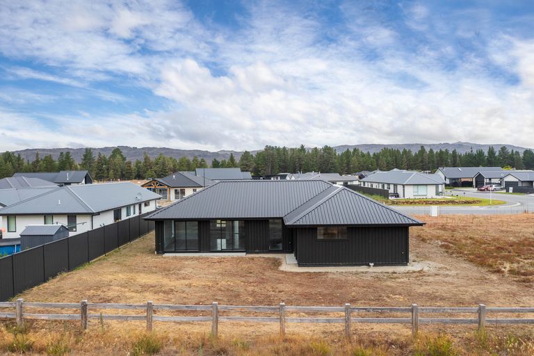 Photo of property in 4 Pollock Street, Alexandra, 9320