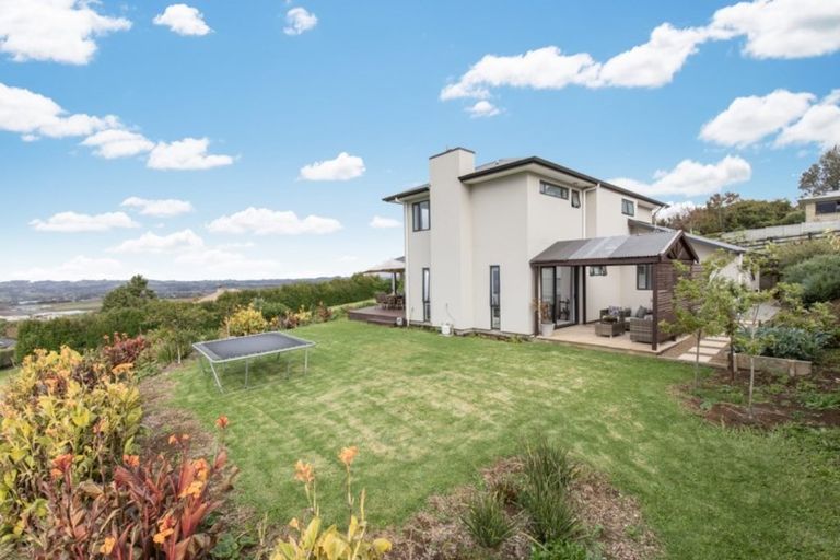 Photo of property in 10 Flynn Road, Pukekohe, 2120