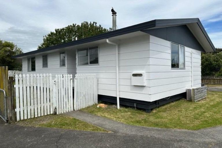 Photo of property in 10 Cypress Place, Aramoho, Whanganui, 4500