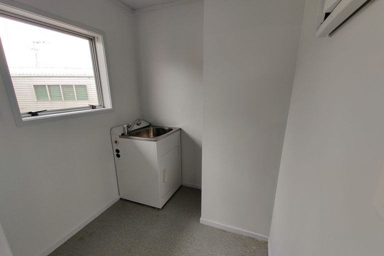 Photo of property in 43 Secretariat Place, Randwick Park, Auckland, 2105