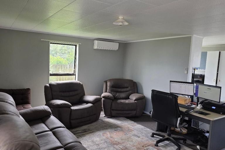 Photo of property in 2/162 Finlayson Avenue, Clendon Park, Auckland, 2103