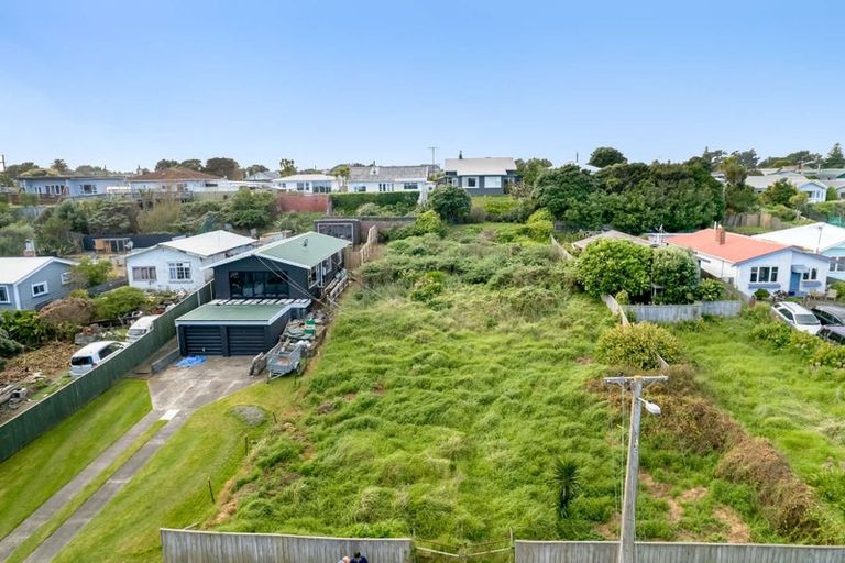 Photo of property in 36 Karaka Street, Castlecliff, Wanganui, 4501